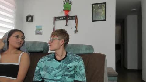 Snapshot of a_sexy_couple__ chatting on 09-19-25, 07:14 A Sexy Couple online show from 09-19-25, 07:14