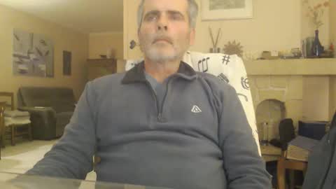 Aalex1717 online show from 12-18-25, 09:54