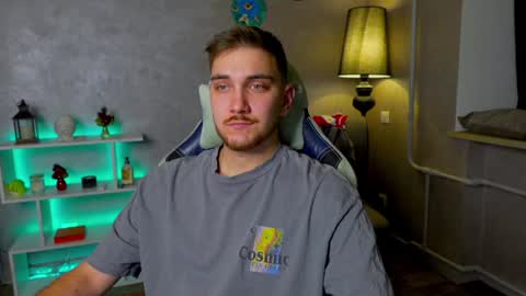 Alex online show from 12-20-24, 02:08