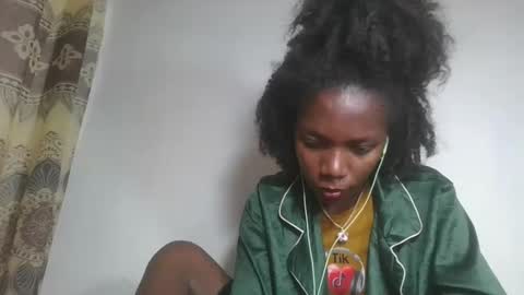 aangevelo online show from 11-07-25, 04:23