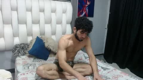 aaron_jones_1 online show from 05-23-26, 04:50