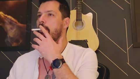 Snapshot of aaronbomer chatting on 02-09-25, 03:23 Aaron online show from 02-09-25, 03:23