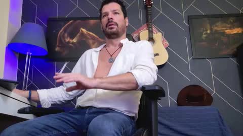 Snapshot of aaronbomer chatting on 11-24-25, 04:56 Aaron online show from 11-24-25, 04:56