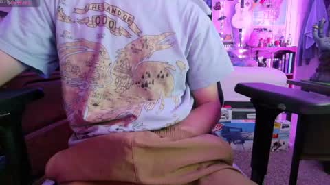 Aaron Skeetman online show from 07-26-26, 04:42
