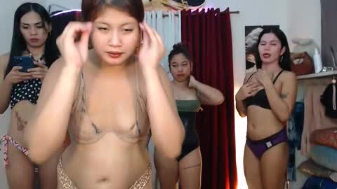 jha kris rhea  nicole medusa online show from 04-11-26, 03:33