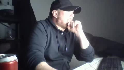 Snapshot of abanderas12 chatting on 04-15-26, 09:37 abanderas12 online show from 04-15-26, 09:37