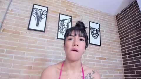 abbey_walker online show from 11-04-25, 11:09