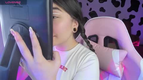 April online show from 11-06-25, 01:06