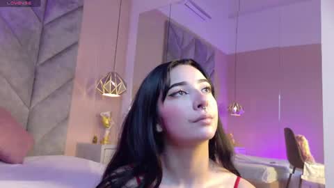 Snapshot of abby_colliins_ chatting on 08-06-26, 01:02 Abby Collins online show from 08-06-26, 01:02