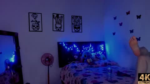 Snapshot of abby_sexygirl1 chatting on 12-27-24, 08:02 Abby online show from 12-27-24, 08:02