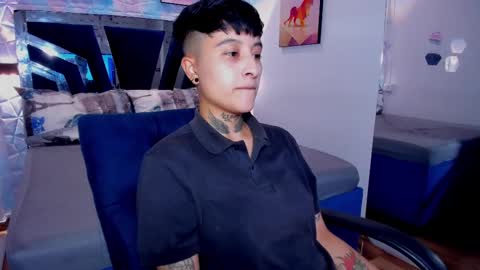 Snapshot of abby_thommson chatting on 09-24-25, 01:53 Abby online show from 09-24-25, 01:53