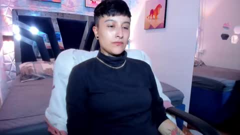 Snapshot of abby_thommson chatting on 10-17-25, 05:10 Abby online show from 10-17-25, 05:10