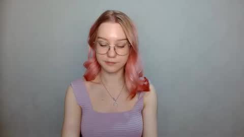 Snapshot of abbymoore__ chatting on 12-06-24, 01:22 Abby Lovense is active online show from 12-06-24, 01:22