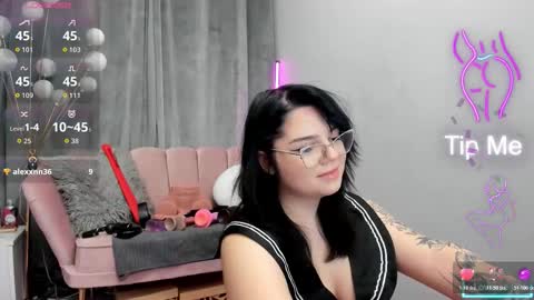 Snapshot of abbypearll chatting on 12-19-25, 09:00 Abby Pearl online show from 12-19-25, 09:00