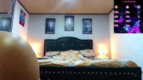 Snapshot of abbyshinne chatting on 04-21-26, 01:39 abbyshinne online show from 04-21-26, 01:39