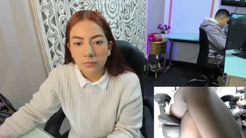 Snapshot of abbystones chatting on 01-09-25, 11:58 Abby Stones online show from 01-09-25, 11:58