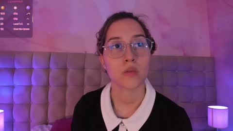 Abigail online show from 10-04-25, 07:34