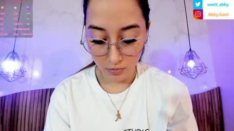 Snapshot of abbysweet1_ chatting on 07-18-26, 07:50 Abigail online show from 07-18-26, 07:50