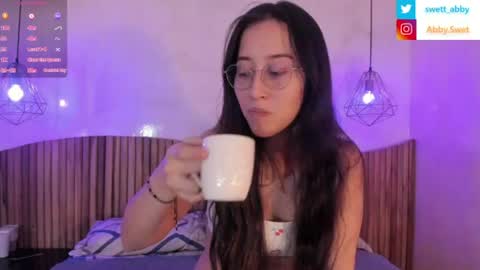 Snapshot of abbysweet1_ chatting on 07-24-26, 07:01 Abigail online show from 07-24-26, 07:01