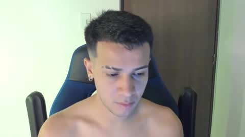 Independence model AbelAsburgo online show from 12-01-24, 10:53