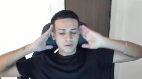 Independence model AbelAsburgo online show from 12-07-24, 01:58