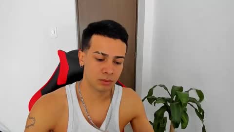 Independence model AbelAsburgo online show from 04-04-26, 04:26