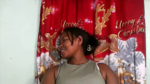 Snapshot of abella677022 chatting on 04-30-26, 06:25 abella677022 online show from 04-30-26, 06:25