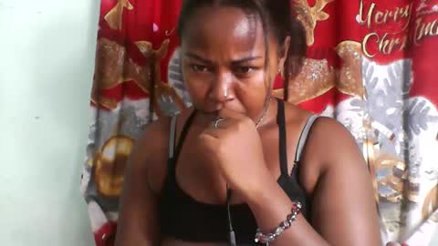 Snapshot of abella677022 chatting on 05-10-26, 06:24 abella677022 online show from 05-10-26, 06:24