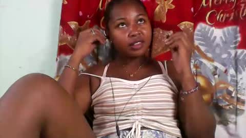 Snapshot of abella677022 chatting on 05-16-26, 05:48 abella677022 online show from 05-16-26, 05:48