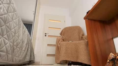 Snapshot of abellaangel chatting on 11-08-25, 07:45 Mermaid online show from 11-08-25, 07:45