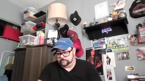 Snapshot of abennett76 chatting on 06-03-26, 10:15 AJ online show from 06-03-26, 10:15