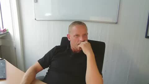 Snapshot of abenteurer2021 chatting on 07-14-26, 03:40 abenteurer2021 online show from 07-14-26, 03:40