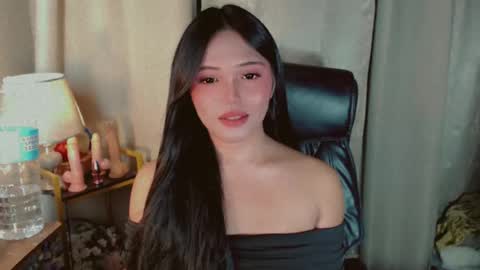 Snapshot of abetterchristine chatting on 06-20-26, 07:11 Abetterchristine online show from 06-20-26, 07:11