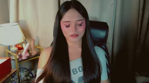 Snapshot of abetterchristine chatting on 06-21-26, 04:26 Abetterchristine online show from 06-21-26, 04:26