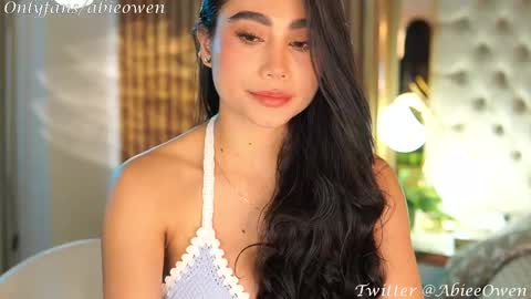 abie_owen online show from 02-24-25, 12:41