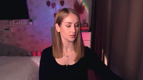 Anna online show from 11-24-25, 07:57