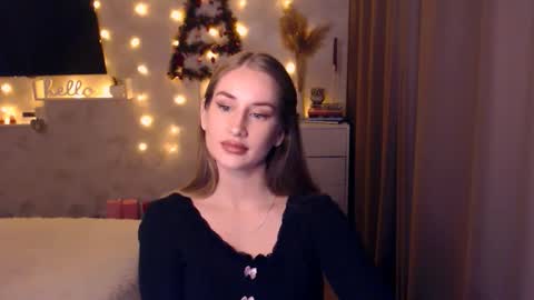 Anna online show from 12-18-25, 08:04