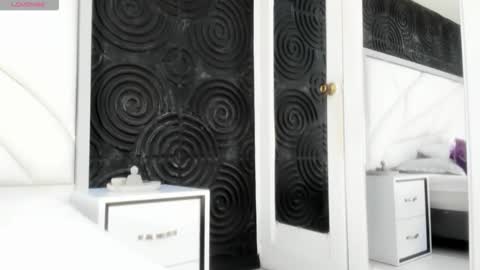 Abigail online show from 11-17-25, 11:16