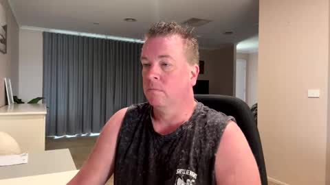 Snapshot of abo38 chatting on 10-19-25, 04:13 abo38 online show from 10-19-25, 04:13