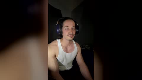 Snapshot of abraham_flores11 chatting on 03-27-26, 05:35 abraham_flores11 online show from 03-27-26, 05:35