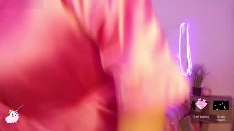 Abril  online show from 09-24-25, 10:07