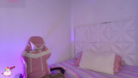 Abril  online show from 02-19-26, 01:29