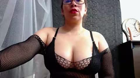 abril_bianchi online show from 10-04-25, 02:26