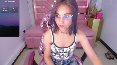 abril_ch_ online show from 03-26-26, 12:11