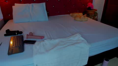 abril_gomez_11 online show from 02-06-26, 09:40