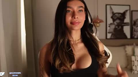 Snapshot of abril_w18 chatting on 11-29-25, 09:40 My name is Alexa. Please say hello I like to chat with you. If you have requests please use tip online show from 11-29-25, 09:40