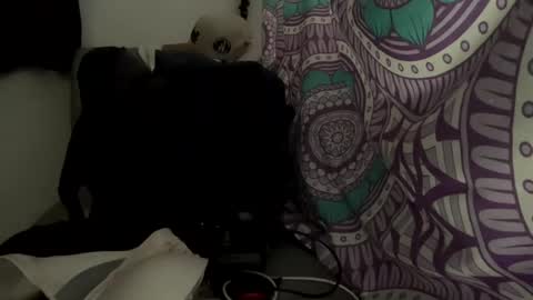 abrilsantosxo online show from 05-25-26, 12:00