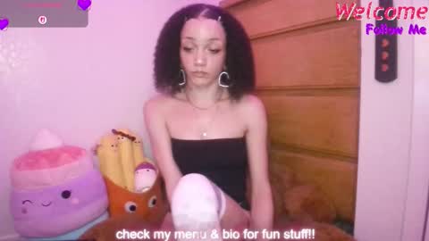 Peach online show from 01-15-26, 04:50