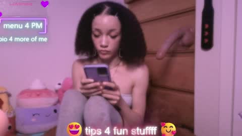 Peach online show from 04-14-26, 03:12