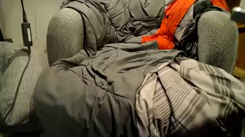 Snapshot of absolootzro chatting on 10-24-25, 08:55 absolootzro online show from 10-24-25, 08:55